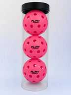 Boite avec 3 Orange exterieur de pickleball rose FL-FIT avec trous , fond bleu clair