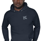 FL-FIT Ignite hoodie M2580 bleu marine, mockup zoomed-in torse, logo gris brodé, fond blanc
