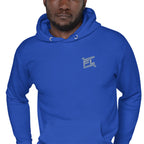 FL-FIT Ignite hoodie M2580 bleu roi, mockup zoomed-in torse, logo gris brodé, fond blanc
