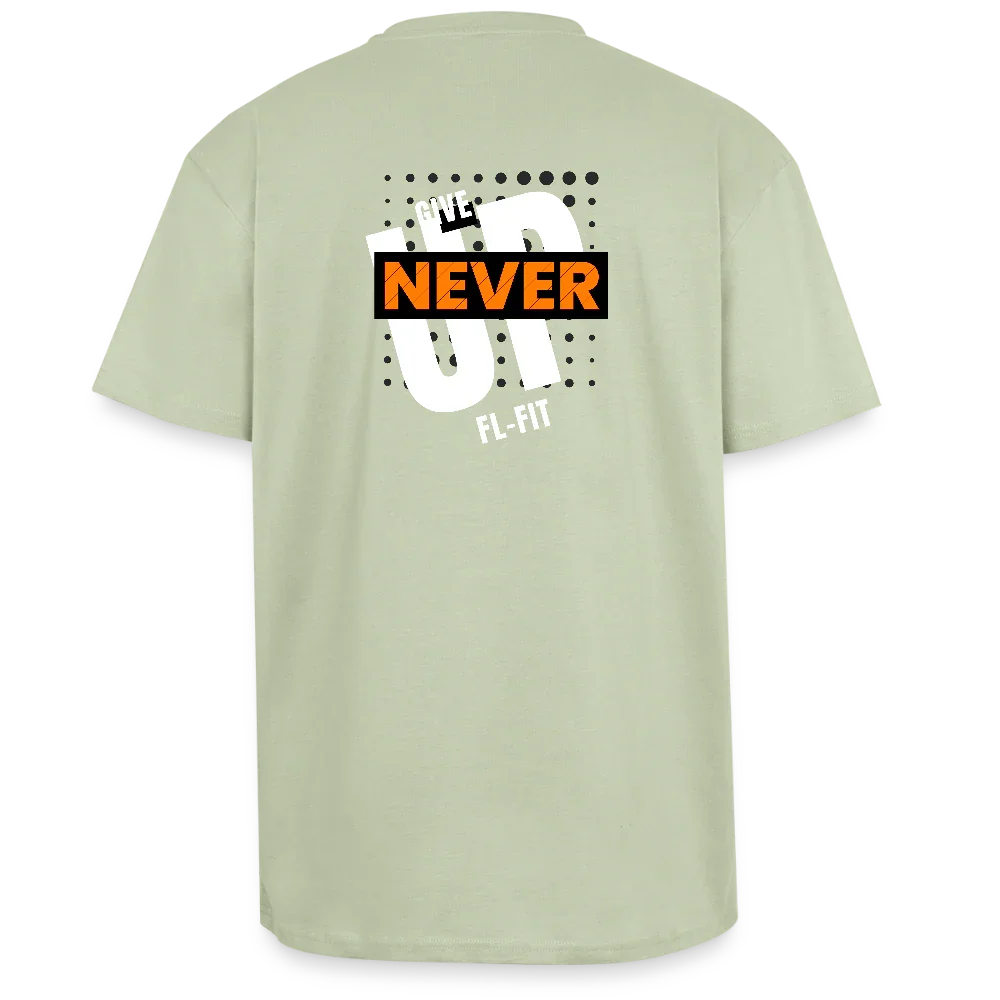 Dos d'un T-shirt ICONIC oversize epais - vert sauge léger avec noté never give up FL-FIT 