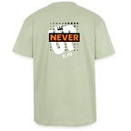 Dos d'un T-shirt ICONIC oversize epais - vert sauge léger avec noté never give up FL-FIT 
