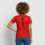 Dos d'une femme portant un t-shirt respirant couleur rouge avec noté dans le dos FL-FIT en noir